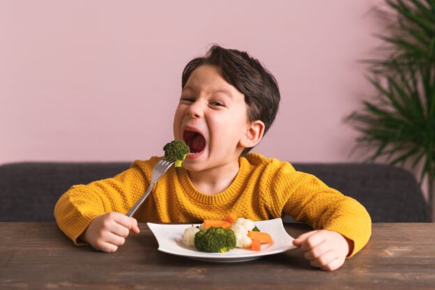 NUTRIÇÃO, TEA E SAÚDE MENTAL: ESTRATÉGIAS NA PRÁTICA CLÍNICA